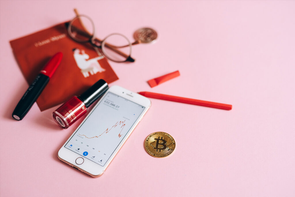 Téléphone portable qui montre le court du Bitcoin