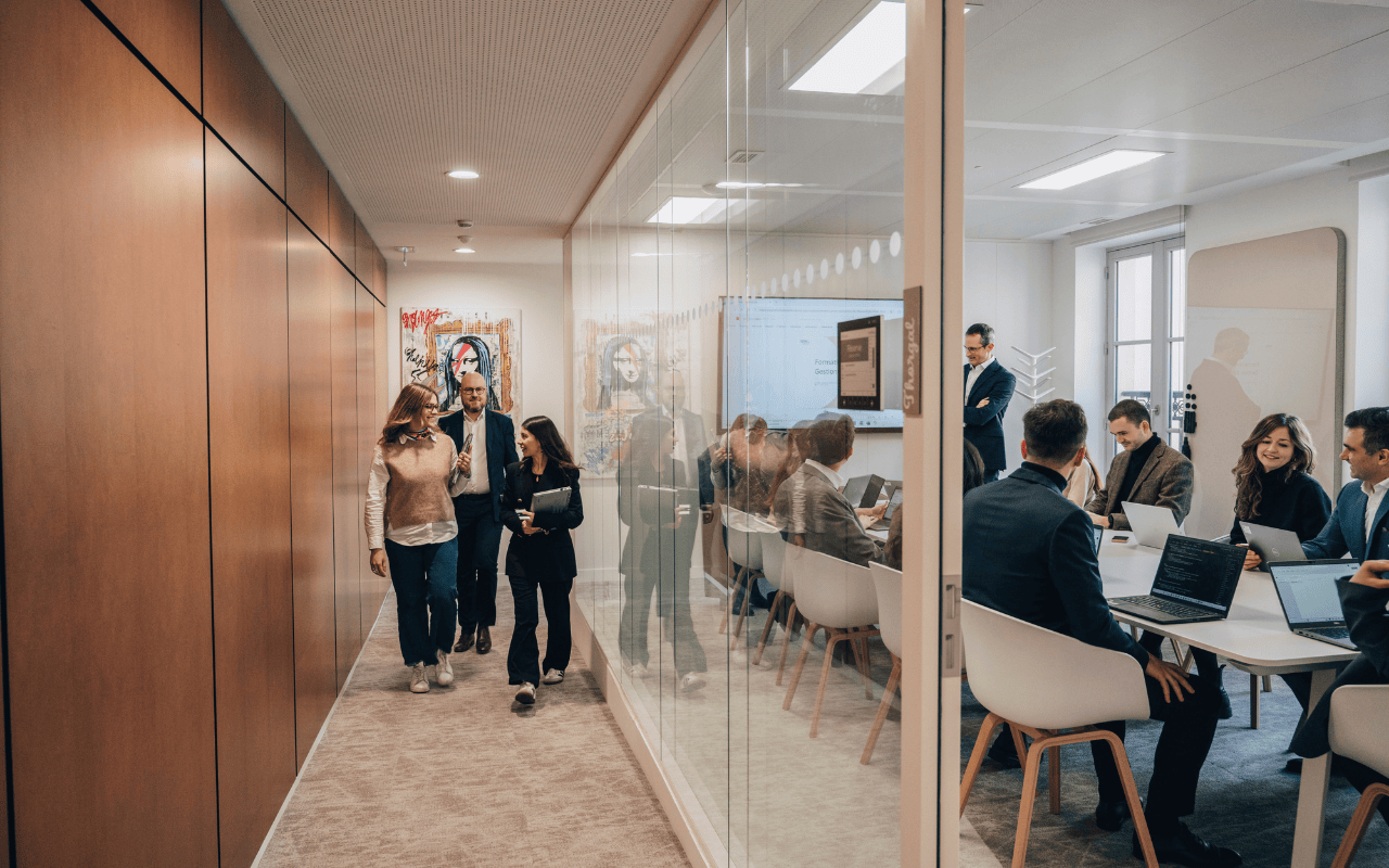 Découvrez tout ce qui fait d'Adone